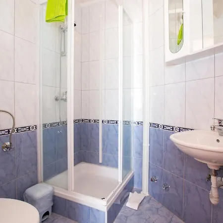 公寓 Stunning In Barbat With House Sea View Barbat na Rabu